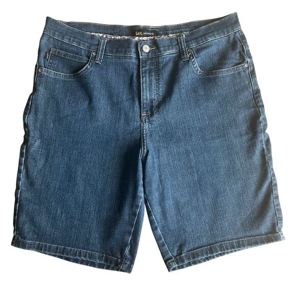 Lee Dark Wash Relaxed Fit Jean Shorts Size 12 regular - Picture 1 of 9